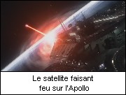 Le satellite faisant feu sur l'Apollo